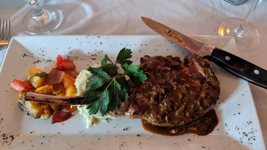 Romantic Restaurants in Brevard County - Scott's on Fifth in Indialantic